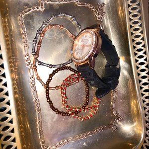 SELLING AS BUNDLE, message if serious about a single item.